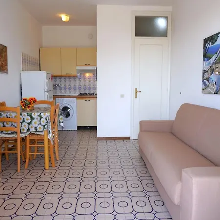In Ve Apartment *